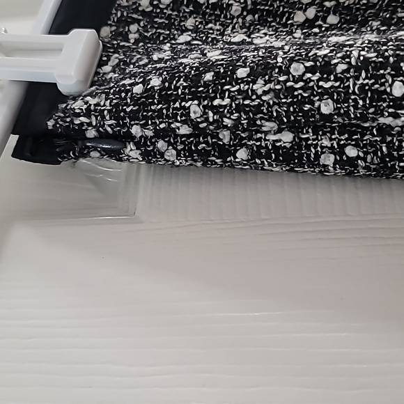 Cynthia Steffe Black and White Textured A-Line Skirt Sz 2 - Picture 5 of 7